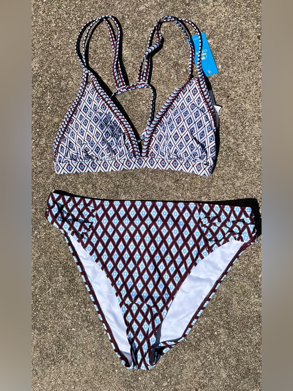 👗Cupshe Women's Geometric Print Bikini Set - Blue & Burgundy